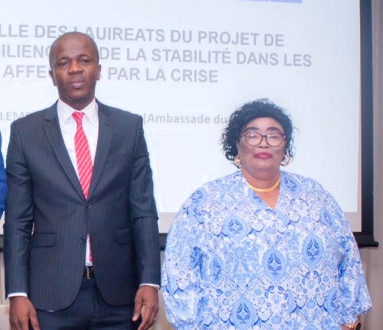 Ministère de la jeunesse : Le ministre Yves Bunkulu et son bras droit ...